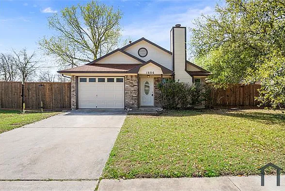 1606 Mona Dr — Photo 2