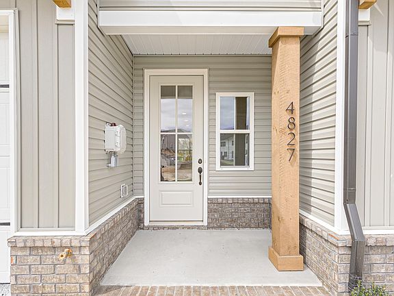 4th image of 4827 Ancient Glacier Ln