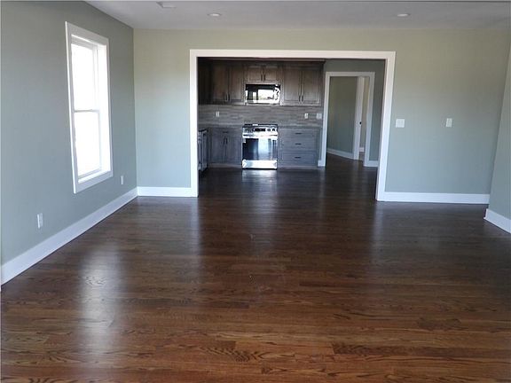 5th image of 1910 SW 650th Rd