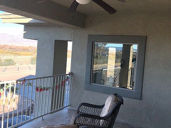 2nd patio area