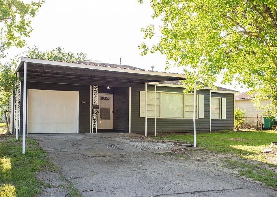 1st image of 1403 Pecan Dr