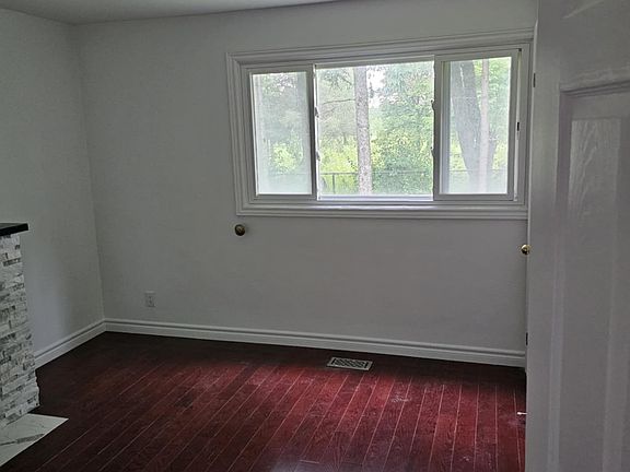 4th image of 775 Huntingwood Dr