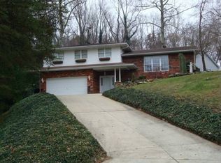 2914 S Belmont St, Ashland, KY 41102