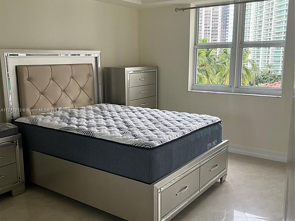 4th image of 19900 E Country Club Dr APT 714