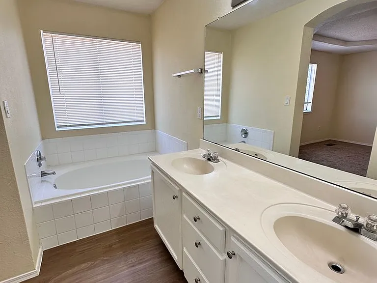 559 Sky Tower St SW — Photo 25