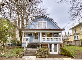 3543 SE Washington St, Portland, OR 97214