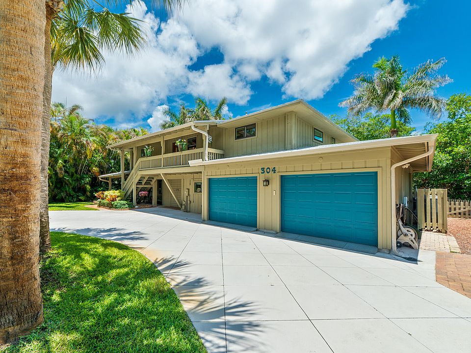 1st image of 304 SW INDIAN GROVES Drive