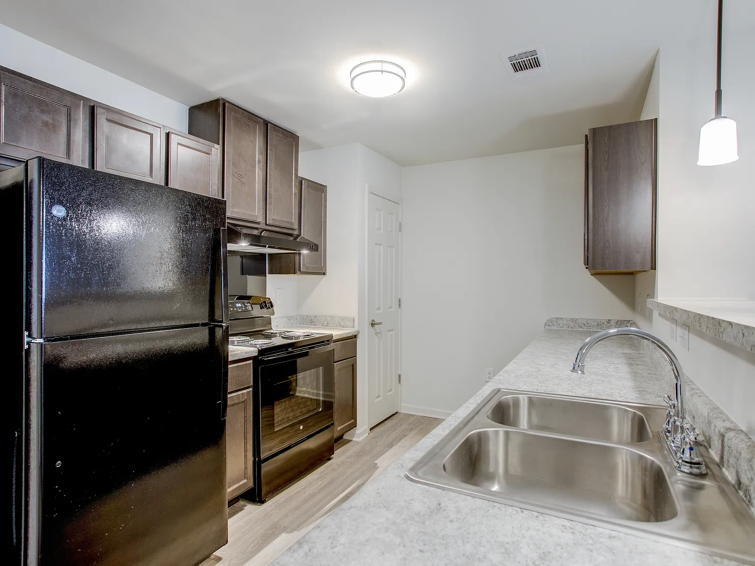 Ironwood Apartments — Photo 4