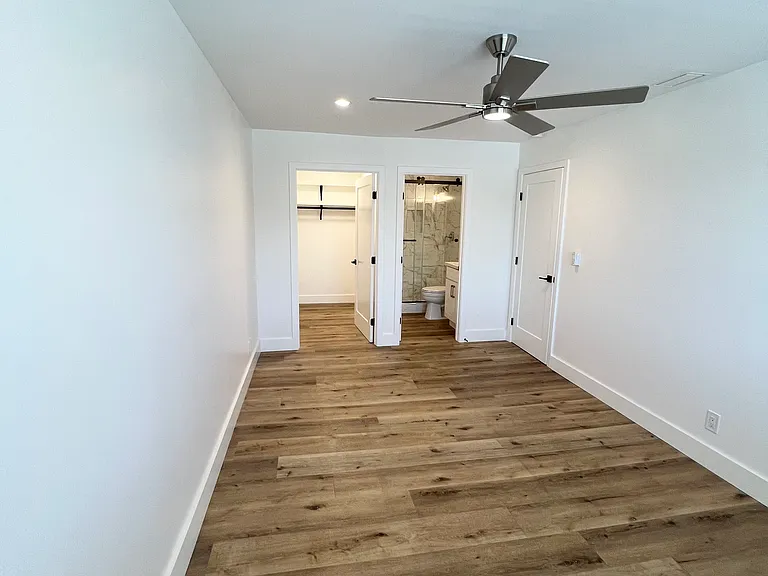 8731 La Salle St #3 — Photo 13