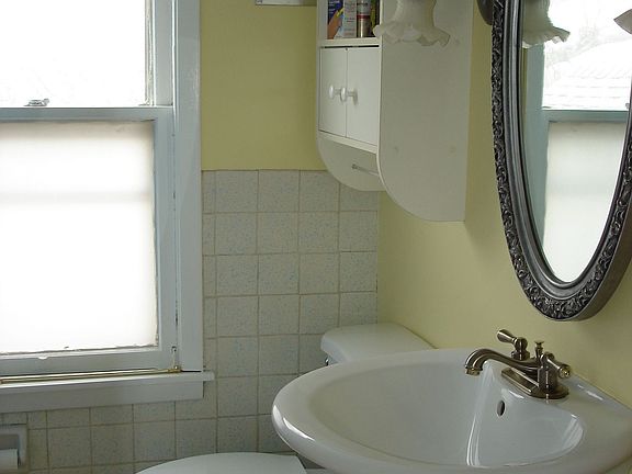The main bath!
