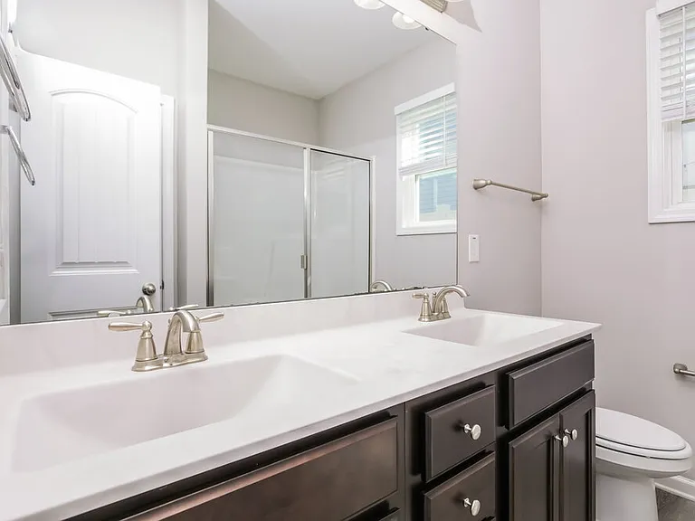 257 E Wilson St — Photo 11