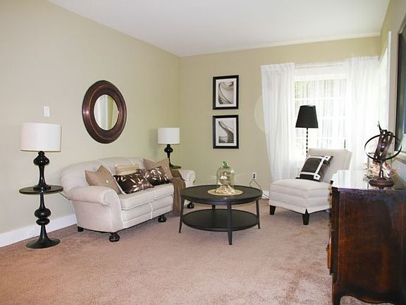 Living Room Lower Flat