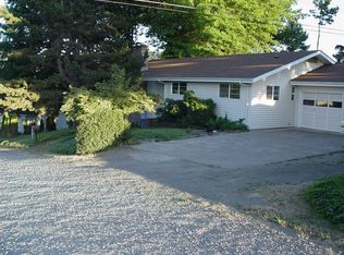 1415 Hudson Ave, Cottage Grove, OR 97424