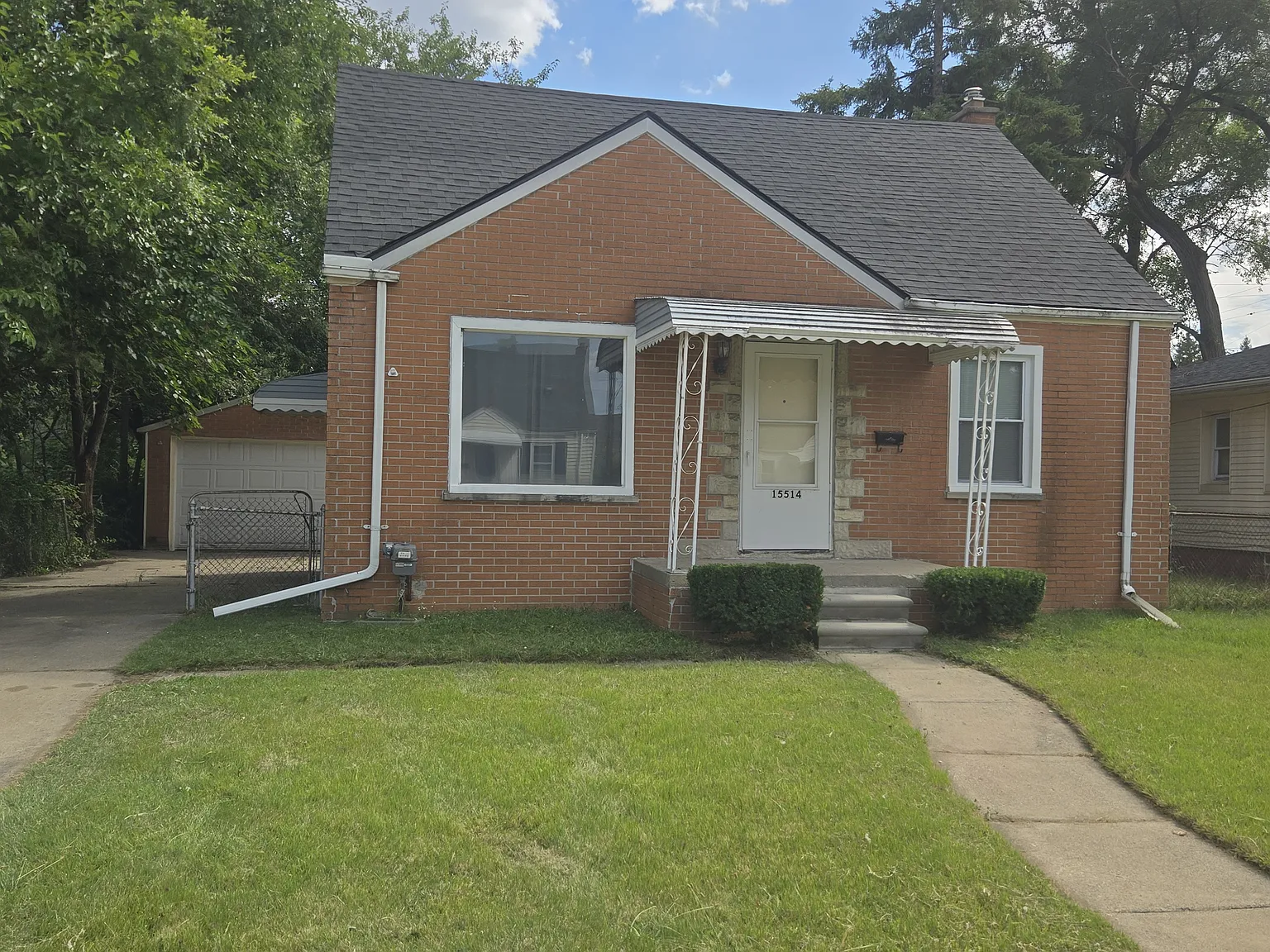 3 bed, 1025 sqft, $1,550 — Photo 2