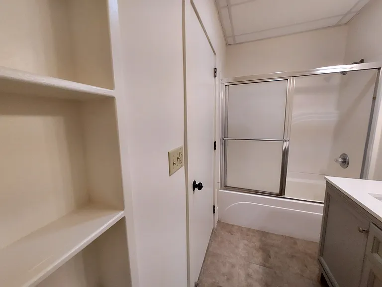 307 Stewart Ave #6 — Photo 12
