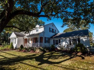 903 Mendon Rd, Woonsocket, RI 02895