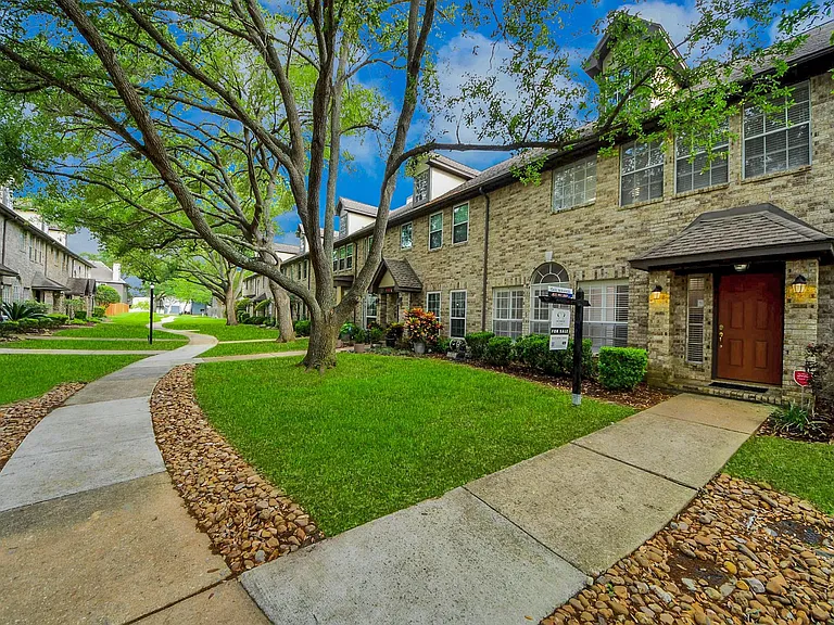 2204 Gemini St — Photo 38