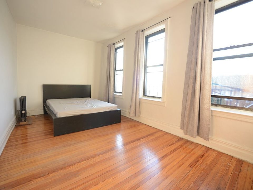 1st image of 35-23 Crescent St #3FF