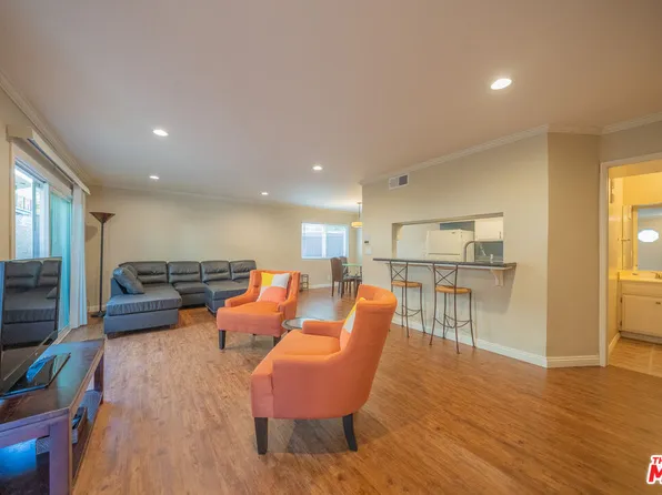 11120 Moorpark St APT 2, North Hollywood, CA 91602