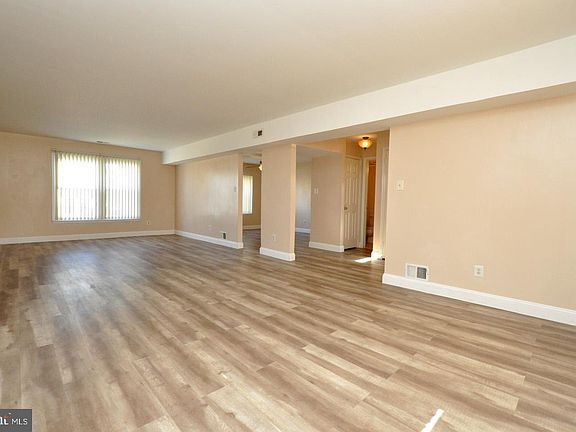 4th image of 7 Millbank Ct