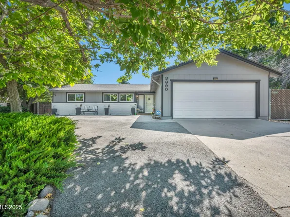 3690 Sleepy Hollow Dr, Reno, NV 89502