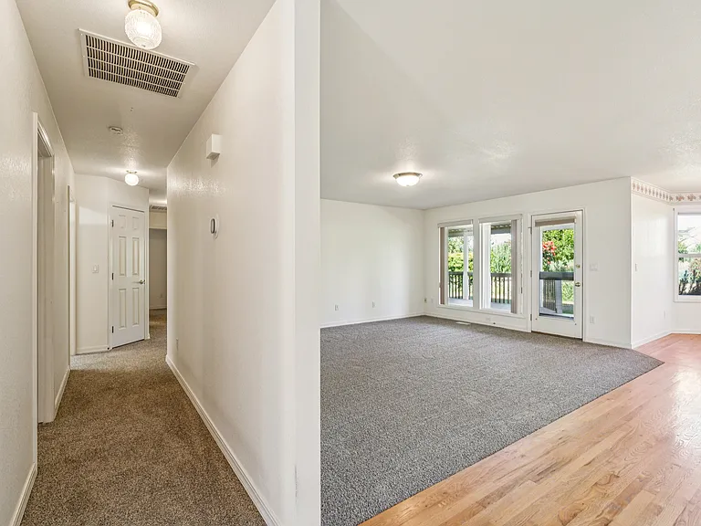 24963 Fox Ridge Dr — Photo 30