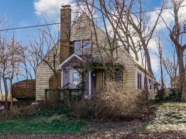 6665 Old Porter Rd, Portage, IN 46368