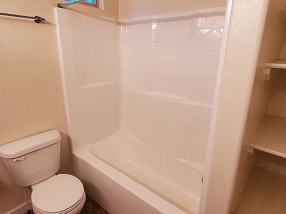 Second bathtub