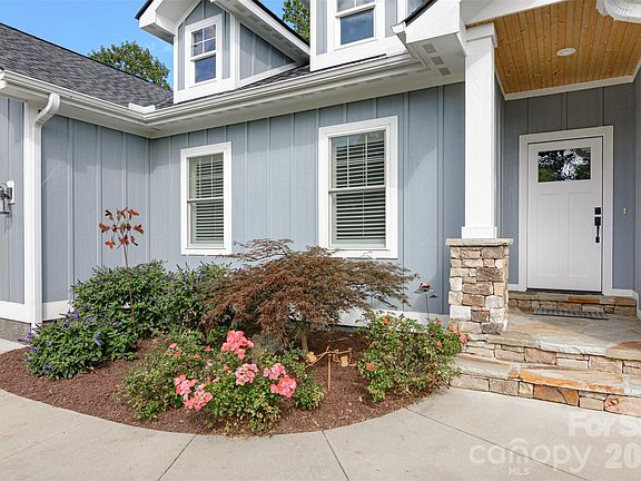 5th image of 138 Olde Oak Way