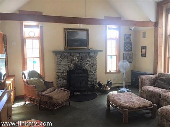 3rd image of 41 Stoney Hill Ln