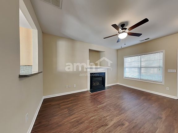 5th image of 3910 Pepperbush Dr