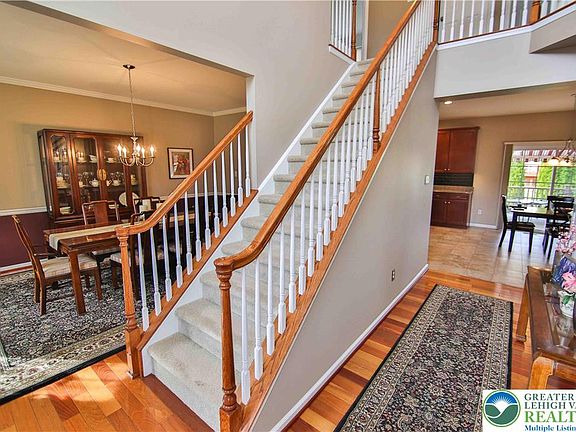 5th image of 1028 Kingston Ln