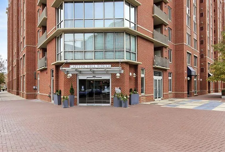 1000 New Jersey Ave SE #703 — Photo 2