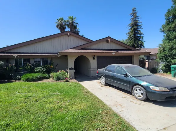 2111 Tomah Ave, Porterville, CA 93257