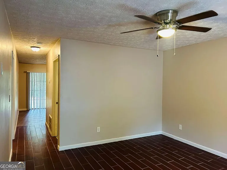 140 Summerwood Dr #140 — Photo 3