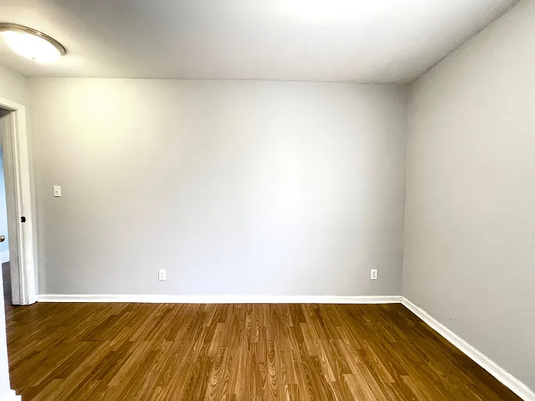 118 N Martin St — Photo 20
