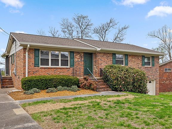 3rd image of 2311 Ranch Hills Rd