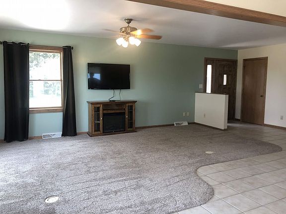 2nd image of 18155 180th St