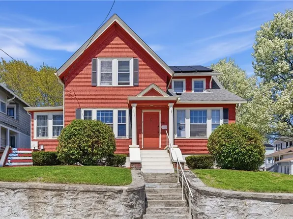 448 Gaskill St, Woonsocket, RI 02895