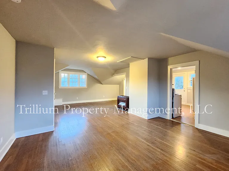 3105 SE Main St #2 — Photo 2