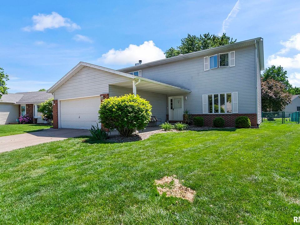 1st image of 29 Hollybrook Dr