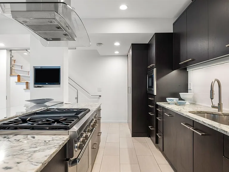 109 Chandler St #1 — Photo 15