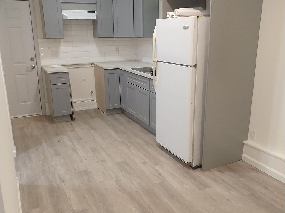 1st image of 10146 Gothic Ave #1