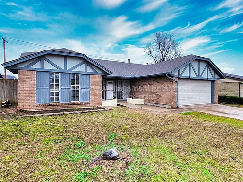 740 Royal Ln Photo 1