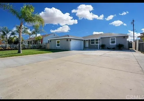 916 E I St Photo 1