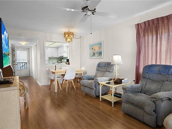 2nd image of 5 High Point CIR W #313