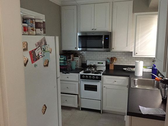 4th image of 3608 Shirlwood Ave