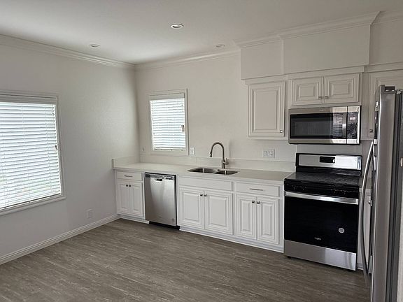 2nd image of 440 Moffett Blvd Space 86