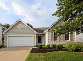 16920 Hickory Crest Dr, Ballwin, MO