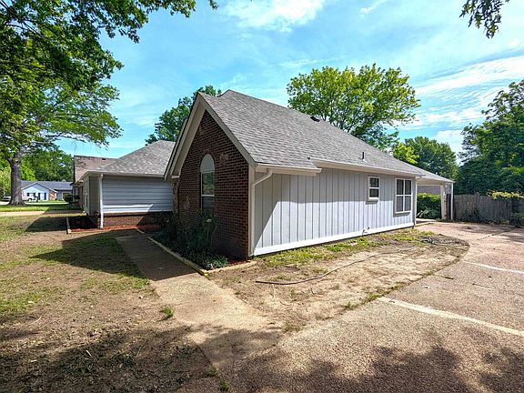 2nd image of 4602 Hill Gail Dr